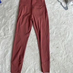 COPY - Pink Lululemon wonder under leggings